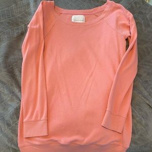 VS sweatshirt off shoulder